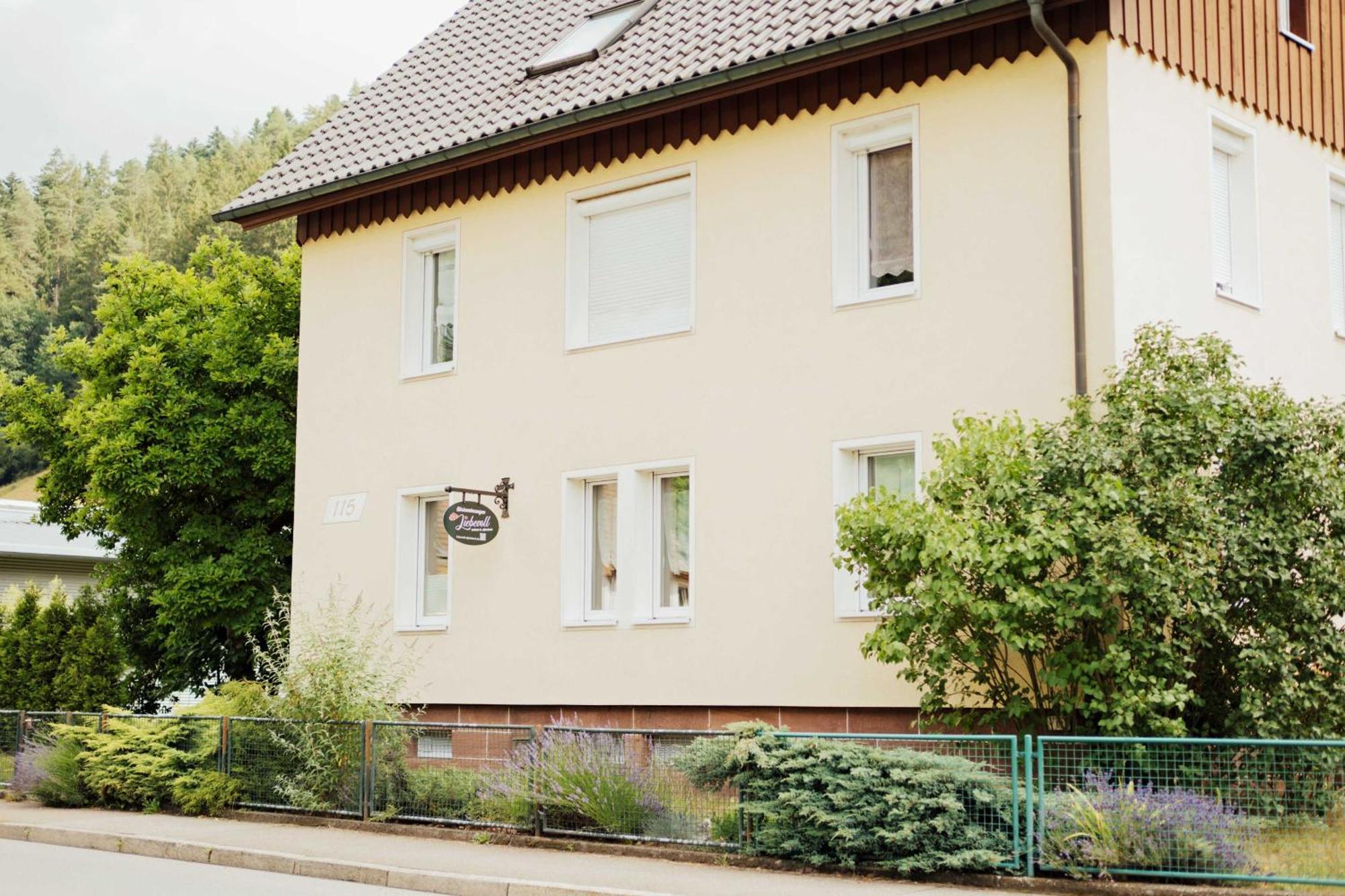 Liebevoll Gästewohnungen Alpirsbach Exterior foto